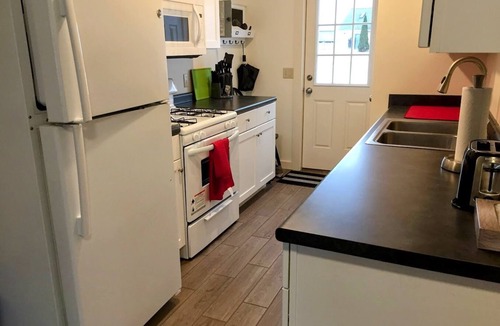 Alburg House | # 9 Isle View - Lake, Fishing, Sunsets, Beaches, Golfing, Biking, Relaxing