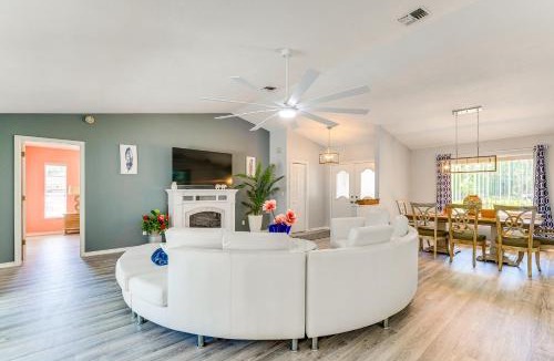 Spring Hill House | 9 Mi to Beach! Poolside Escape in Spring Hill