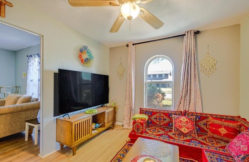 South Side House | 9 Mi to Dtwn: Spacious Retreat in Corpus Christi!