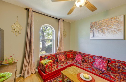 South Side House | 9 Mi to Dtwn: Spacious Retreat in Corpus Christi!