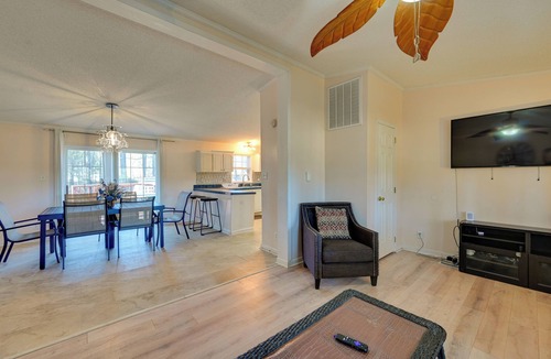 Crisp House | 9 Mi to ECU: Pet-Friendly Greenville Home w/Deck