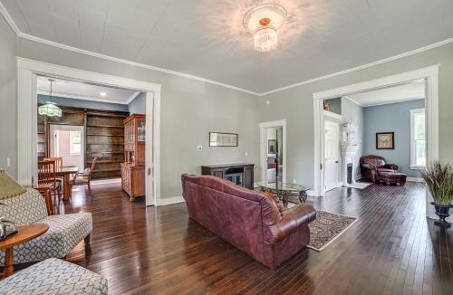 Waverly House | 9 Mi to Kentucky Lake: Spacious Victorian Home!