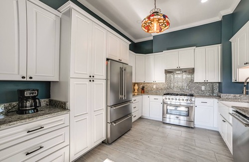 Waverly House | 9 Mi to Kentucky Lake: Spacious Victorian Home!