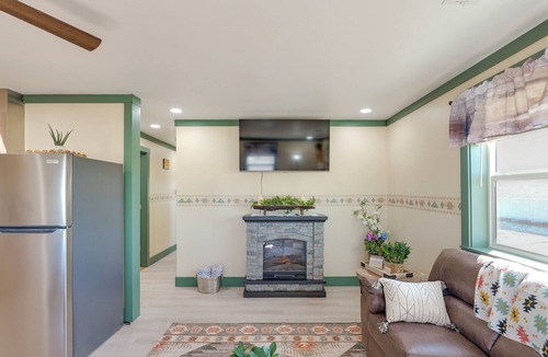 Carlsbad Apartment | 9 Mi to Lake Carlsbad: Pet-friendly Apt