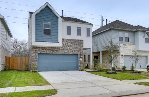 Hockley House | 9 Mi to Oil Ranch: Family-Friendly Home w/Yard
