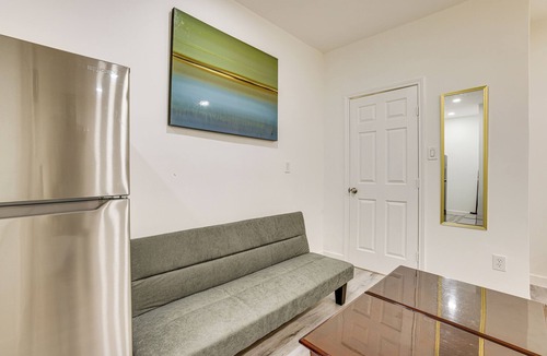 Houston Apartment | 9 Mi to Old Town Spring: Suburban Stay in Houston!