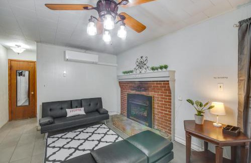 Newhebron Apartment | 9 Mi to Water Park: Silver Creek Gem w/Fireplace!