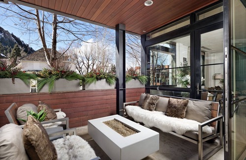 Aspen Condo | 9 Million Luxury Residence at “Monarch On the Park”Downtown Aspen with Parking