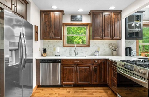 Freetown Cabin | 9 Oaks Log Cabin