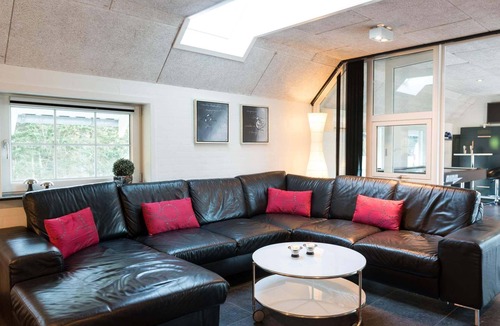 Ho House | 9 person holiday home in Blåvand
