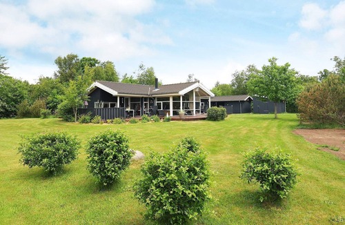 Bratten Strand House | 9 person holiday home in Jerup