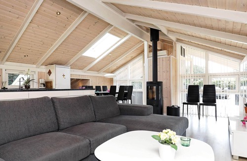 Jerup House | 9 person holiday home in Jerup