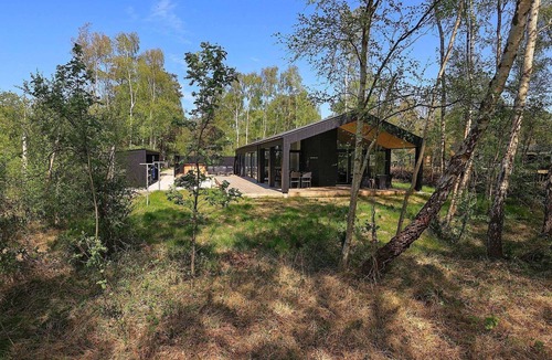 Vestero Havn House | 9 person holiday home in Læsø