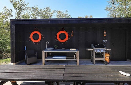 Vestero Havn House | 9 person holiday home in Læsø