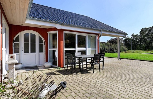 Lyngsa House | 9 person holiday home in Sæby