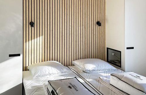 Vestero Havn House | 9 person holiday home in L s