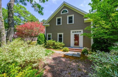 East Harwich House | 9 Reliance Way Harwich Cape Cod- -Norma's Cape Escape