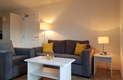 Auchengray Apartment | 9 Royal View Apartment