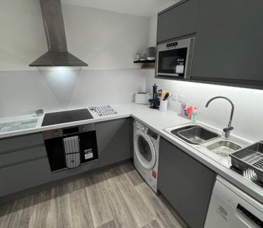 Fort William House | 9 Sheraton Apartments