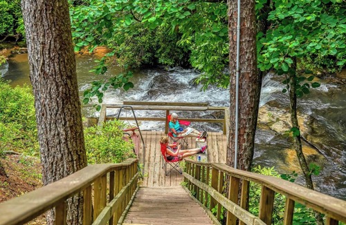 Wiley Apartment | #9 Waterfall Retreat-King/Full Suite-Fire Pit-Riverfront-Rockers- No Pets