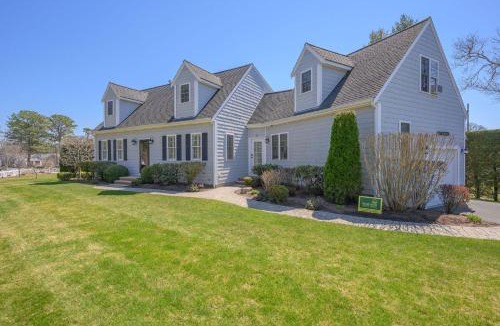 Bass River House | 9 Wilfin Road South Yarmouth Cape Cod - Four Shore