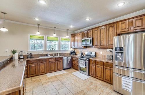 Kemp House | 90-Acre Sanctuary w/Lake in Rural North Texas!