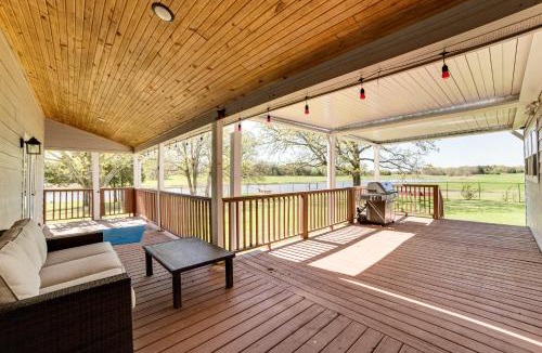 Kemp House | 90-Acre Sanctuary w/Lake in Rural North Texas!
