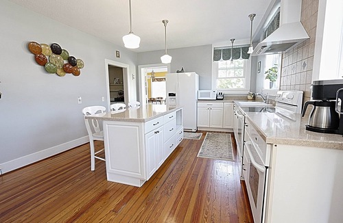 New Britain House | 90+ Day Stay Mansion