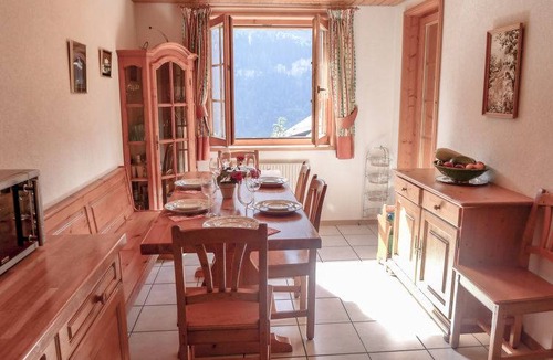 Champery Apartment | 90 m² Apartment ∙ 2 bedrooms ∙ 7 guests