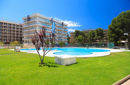Salou City Centre Apartment | 90 m² Apartment ∙ 3 bedrooms ∙ 8 guests