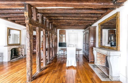 Notre Dame Apartment | 90 m² Apartment ∙ 2 bedrooms ∙ 4 guests