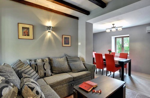 Liznjan House | 90 m² House ∙ 2 bedrooms ∙ 5 guests