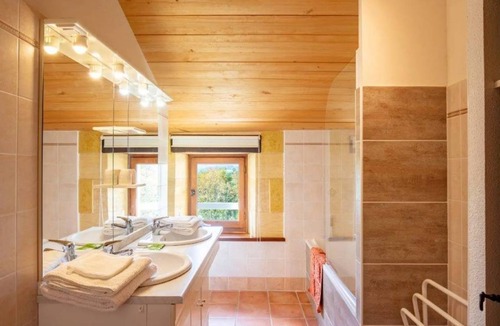 Montcabrier House | 90 m² House ∙ 2 bedrooms ∙ 4 guests