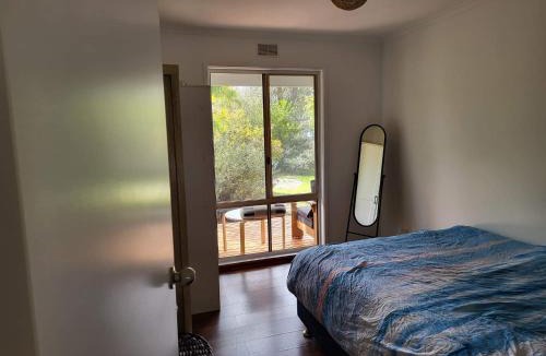 The Honeysuckles House | 90 Mile Beach Luxury Escape