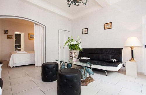 Le Suquet Apartment | 90 Rue Meynadier