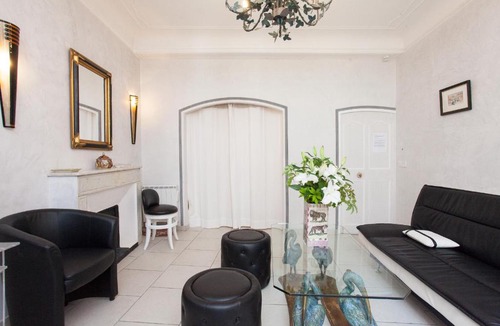 Le Suquet Apartment | 90 Rue Meynadier