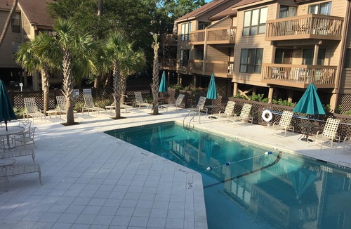 Palmetto Dunes Villa | 90 Second Walk to Beach, 2 Hours Free Pickleball/Tennis Daily, Secure WIFI