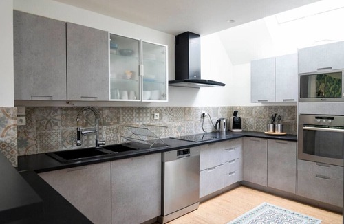 Saint-Jean Eudes Saint-Gilles Apartment | 90-square-meter loft - harbor district