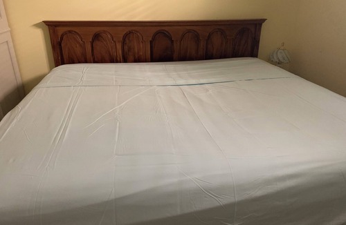 Hawkwood House | 900 Sqft walkout suite