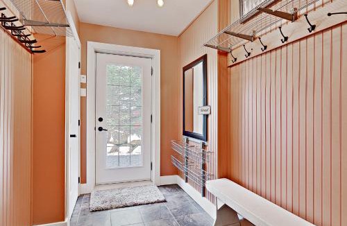 Stoneham House | 9009 chemin des Alpages