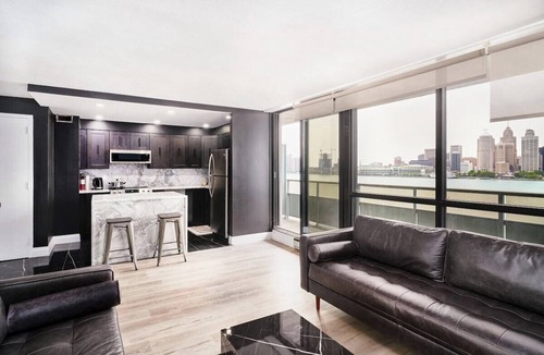Windsor Apartment | 902 - Stylish Waterfront Executive Condo
