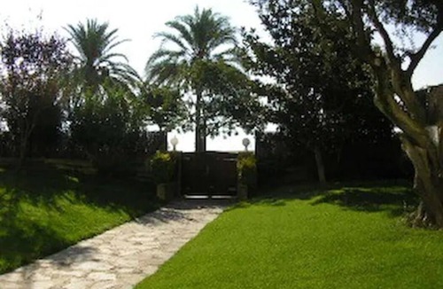 Sant Vicenc de Montalt Apartment | 90m2 Beachfront Appartment