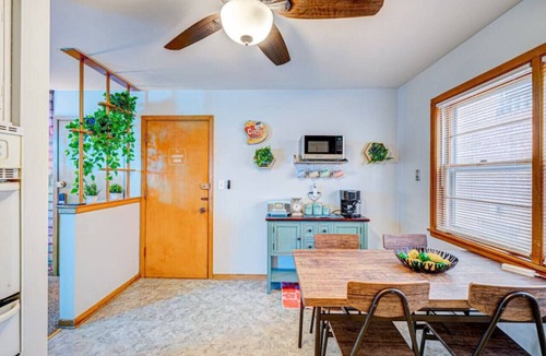 Elmwood Park Apartment | 90s Condo| King Bed | 65” Smart TV | Arcade Game