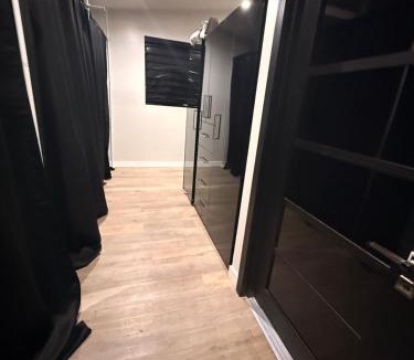 Glendale Hostel | 91204 Rentalz