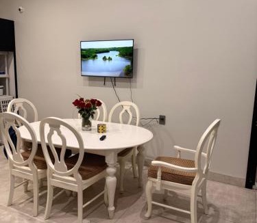 Glendale Hostel | 91204 Rentalz