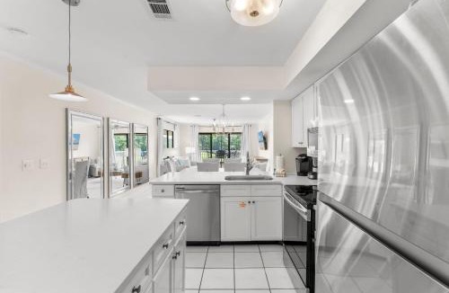 Miramar Beach House | 913 Harbour Point