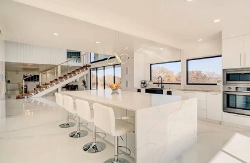 Ardmore House | 9200sqft Pure Lux W Pool/Spa Near Sandy Beach!