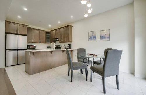 Milton Villa | 922 Logan Drive