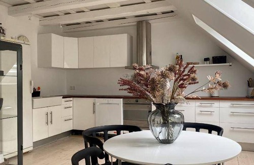 Frederiksberg Apartment | 93 m² Apartment ∙ 1 bedroom ∙ 6 guests