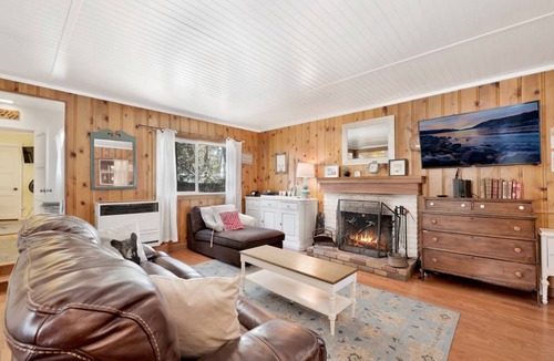 Big Bear Lake Ski Chalet | 93 m² Chalet ∙ 2 bedrooms ∙ 5 guests